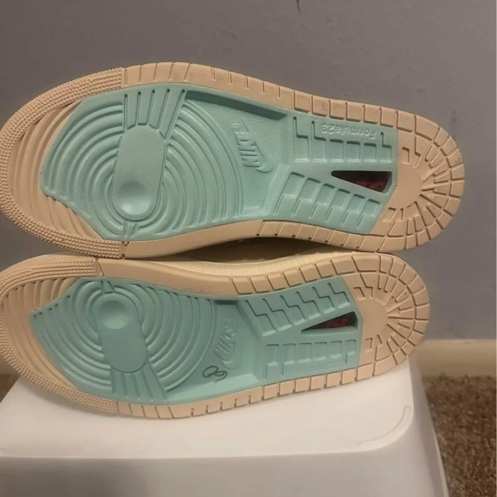 Nike High-Top Sneakers in Cream and Mint